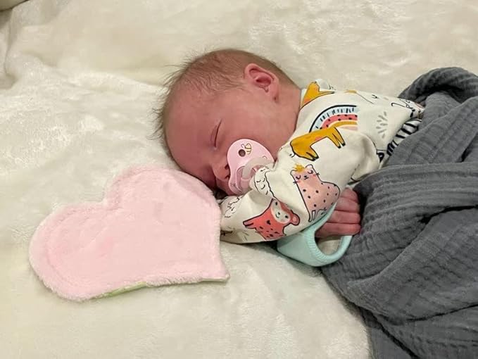 Scent Bonding Hearts Aromatherapy for Baby Girls; NICU Needs (Animal Print)