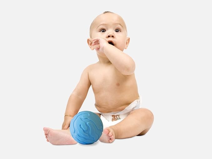 Ludi - 3 Textured Soft Sensory Balls - Activity Toy for Babies from 6 Months - Develops Touch, Fine Motor Skills & Wellness - Diameter: 8 & 15 cm - Blue & Yellow