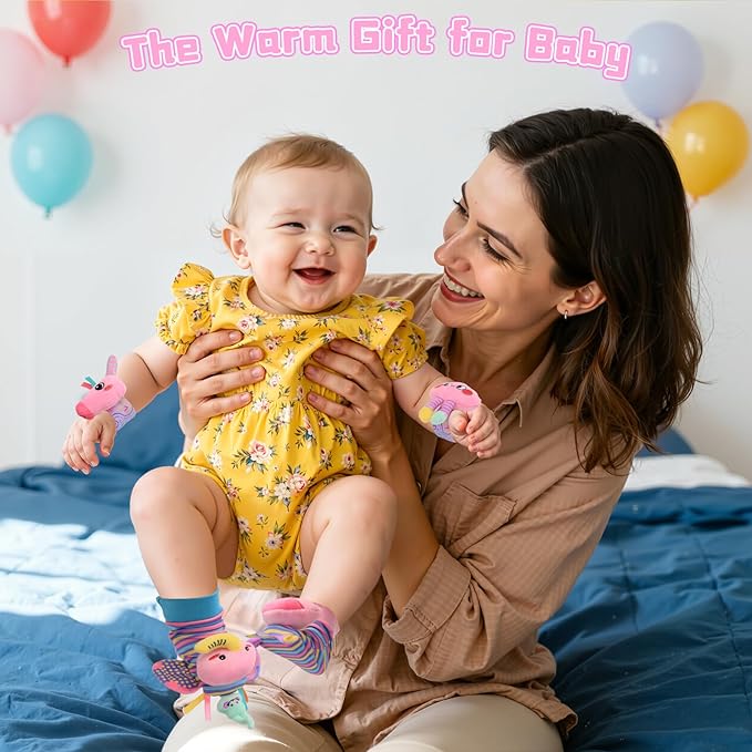 Baby Toys 0-6 Months, Rattle Socks and Wrist Sensory Toys for Infants, Socks and Foot Finder Set with Sound for Babies 6-12 Months, 0-12 Months Newborn Essentials Toy, Baby Girl Shower Gifts - Pink