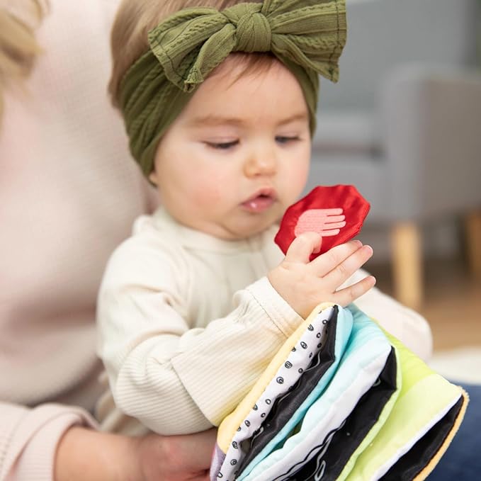 Lamaze Accordion Bus On-The-Go Baby Playmat - Includes Pictures, Baby Mirror - Crinkle Books for Babies - Developmental and Sensory Toys for Infants - Ages 6 Months and Up
