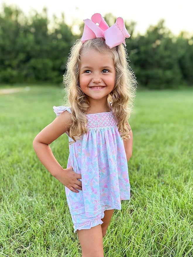 Wee Ones Girls' Classic Grosgrain Moonstitch Edge Hair Bow, No-Slip Hair Clip, Handmade, Pearl, King