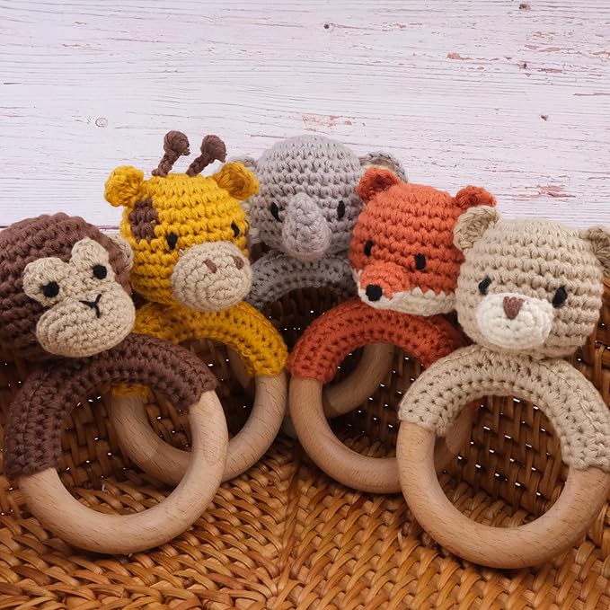 Joliecraft Safari Animals Wooden Baby Rattle Toys Stuffed Crochet Rattle with Teether Ring for Newborn, Giraffe
