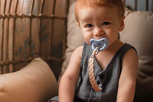 Three Little Tots All Silicone Modern, Short and Safety Tested Pacifier Clip (Tan, Twist)