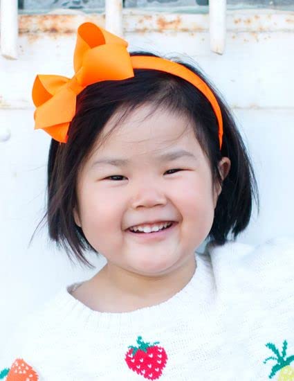 Wee Ones Girls' Classic Grosgrain Hair Bow on a Wrapped Headband, Stylish For All Hair Types, Medium Bow, Yellow