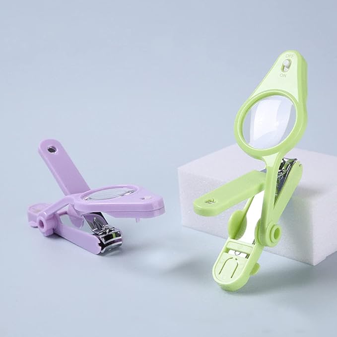 Nail Clippers with LED Light and Magnifier Nail Cutters Fingernails Toenails Clippers for Ederly People Pets