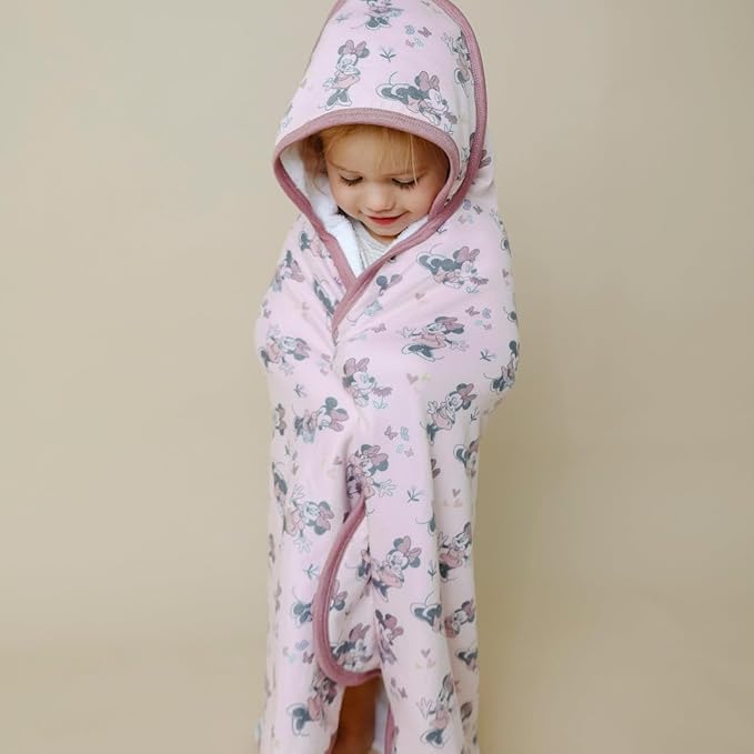 Premium Knit Hooded Bath Towel "Minnie Mouse" by Copper Pearl