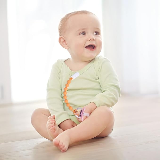4 Pcs Yellow Baby Silicone Teething Pacifier Clip,One-piece Design,Round Shape,Smooth Surface,BPA Free.