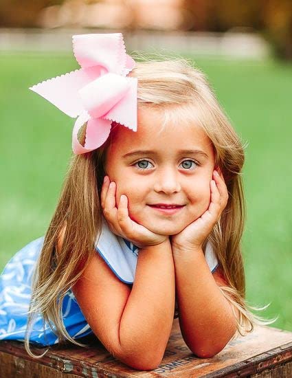 Wee Ones Girls' Classic Grosgrain Hair Bow with Scalloped Edges, No-Slip Hair Clip, Handmade, Antique White, King
