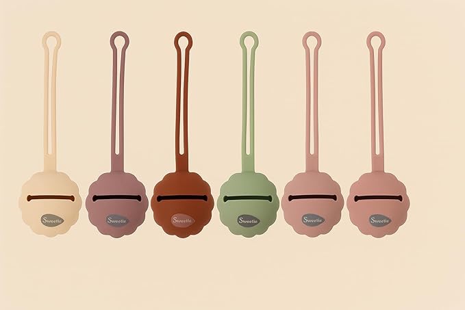 Sweetie Silicone Pacifier Holder Case, Pacifier Container Fits Pacifiers & Pacifier Clip, Portable for Travel Outdoor Activities, Sun Flower, Lion Shape, 1 Piece (Grey)