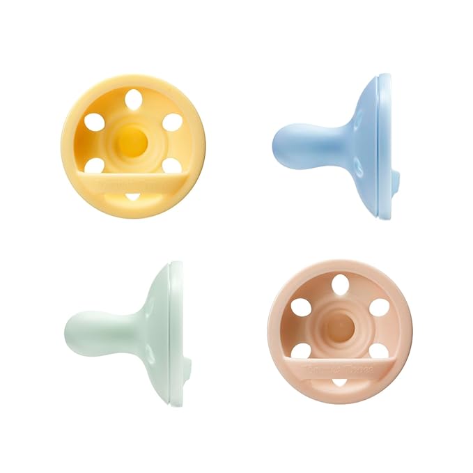 Tommee Tippee Breast-Like Pacifier, Lightweight, One-Piece Silicone Design, Symmetrical Nipple, 0-6m, 4 Pack