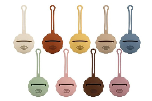 Sweetie Silicone Pacifier Holder Case, Pacifier Container Fits Pacifiers & Pacifier Clip, Portable for Travel Outdoor Activities, Sun Flower, Lion Shape, 1 Piece (Khaki)