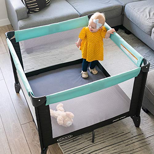 SheetWorld Fitted Pack N Play Playard Sheet 36x36, Fits The Graco Tot Bloc, Delta Children Playard, and All 36 x 36 Mattresses, 100% Cotton Woven, Red Stars, Made in USA