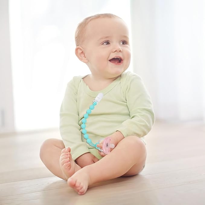 4 Pcs Green Baby Silicone Teething Pacifier Clip,One-piece Design,Round Shape,Smooth Surface,BPA Free.