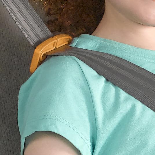 Chicco GoFit Backless Booster Car Seat Without Latch Attachment, Travel Booster Seat for Car, Portable Car Booster Seat for Children 40-110 lbs., Raindrop/Blue
