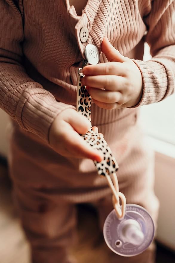 Three Little Tots All Silicone Modern, Short and Safety Tested Pacifier Clip (Leopard, Printed)