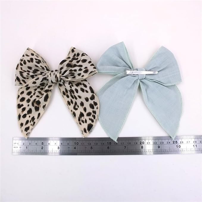Pack of 4 Gorgeous Fable Bow Hair Clips for Girls Women Linen Hair Bow Alligator Clips Toddler Baby Mom Young Girl Hair Accessories (Leopard)