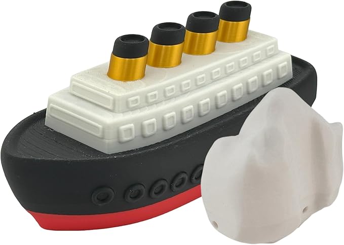 Cartoon Titanic Bath Toy – 6" Floating Boat for Bath & Pool Play