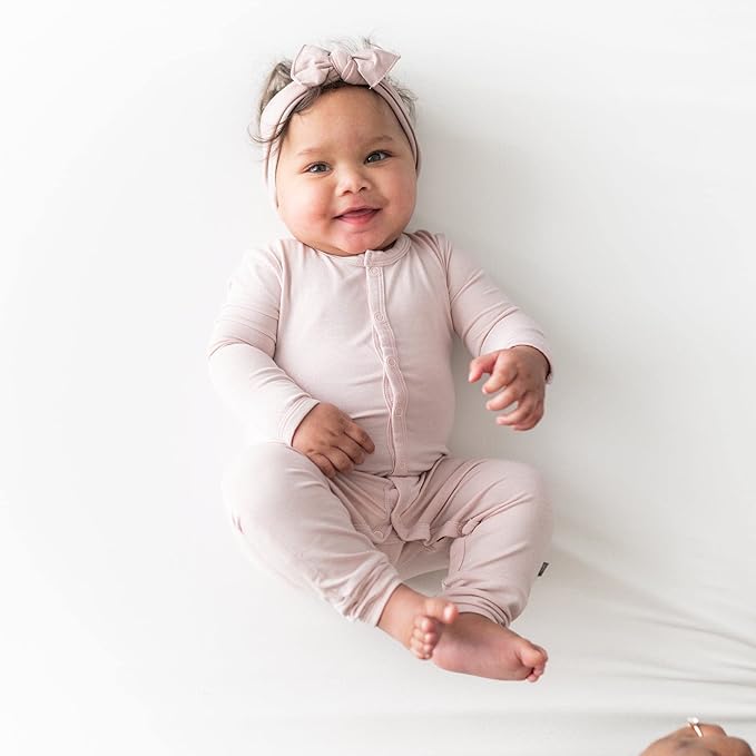 KYTE BABY Rayon Made From Bamboo Bow, (0-3 Months, Blush)