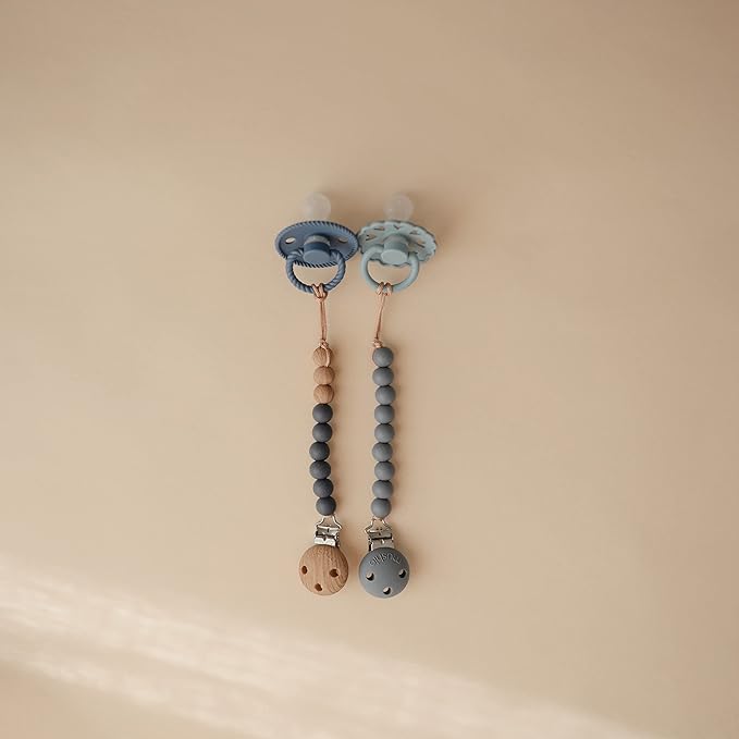 mushie 100% Silicone Baby Pacifier Clip BPA Free | Hera (Tradewinds)