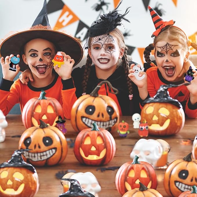 ArtCreativity Assorted Halloween Bath Toys for Kids, Pack of 10 Halloween Rubber Characters, Finger Puppets Toys, Trick or Treat Supplies, Goodie Bag Fillers, Party Favors