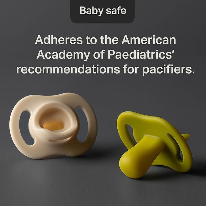 Tommee Tippee Stay Put Pacifier Set, Contains 2 Ultra-Light StayPut Glow in The Dark Pacifiers and 2 Ultra-Light StayPut Pacifiers, 0-6 Months, Colors May Vary, One-Piece Silicone Design, Pack of 4