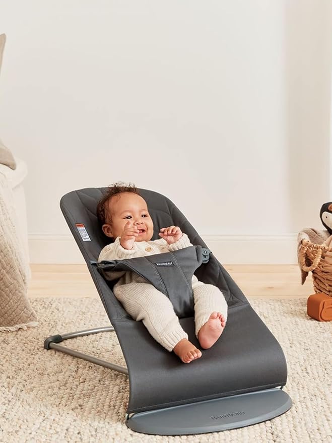 BabyBjörn Bouncer Bliss, Anthracite, Woven, Petal Quilt | 2-in-1 Adjustable Baby Bouncer Seat and Toddler Chair, Newborn to Toddler (8-29 lbs), 4 Positions, Lightweight & Portable