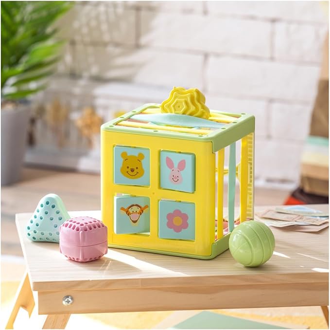 Takara Tomy, Disney’s How to Put It in! String x String Educational Cube Winnie The Pooh