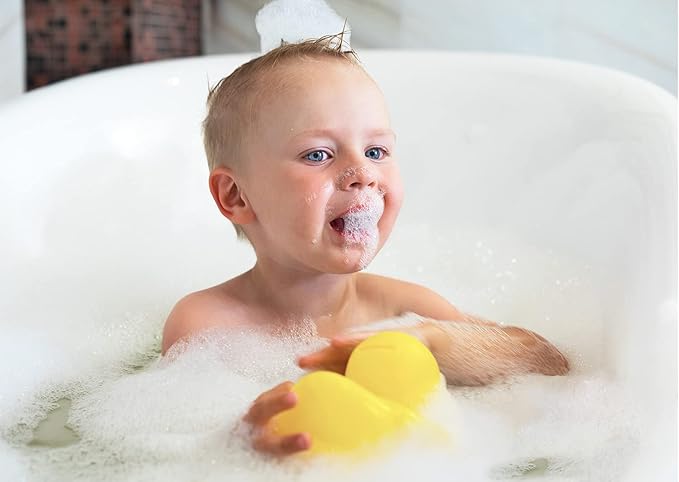 CICITOYWO Yellow Rubber Ducks, Preschool Large Bath Toys Bathtub Floating Squeaky Duckies Gift for Baby Shower Infants Kids Toddler Party Decoration, 7.2 inches (Large)