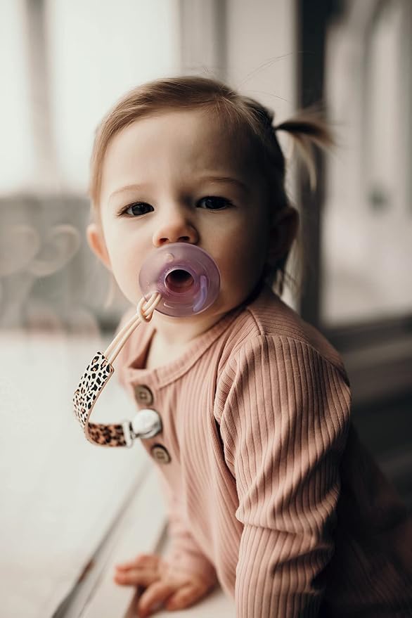Three Little Tots All Silicone Modern, Short and Safety Tested Pacifier Clip (Leopard, Printed)