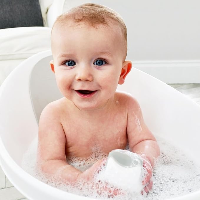 Shnuggle Baby Bathtime Essentials Bundle | Newborn Bath with Support, Rinse Jug, and Ellie Toy Scoop | Practical, Eco-Friendly, and Stylish Accessories for Babies & Toddlers | Taupe