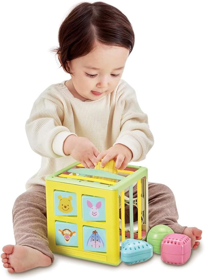 Takara Tomy, Disney’s How to Put It in! String x String Educational Cube Winnie The Pooh