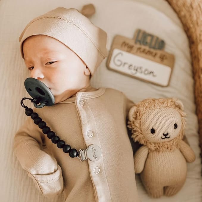 Ali+Oli Silicone Pacifier Clip for Baby (Black) 100% Food-Grade BPA Free Newborn Pacifier Holder Infant Binky Clip for Baby Boy or Girl