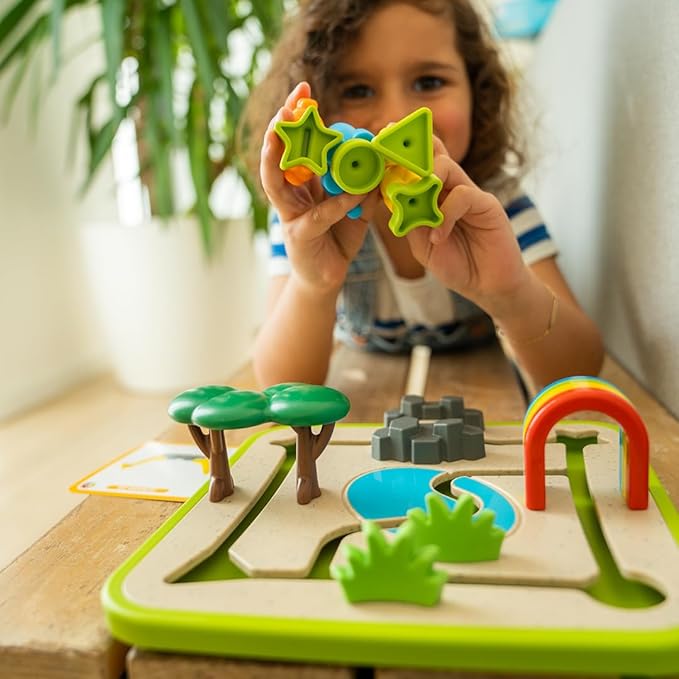 SmartGames Safari Park Jr. – Preschool Logic & Matching Puzzle Game with 60 Challenges for Ages 3+