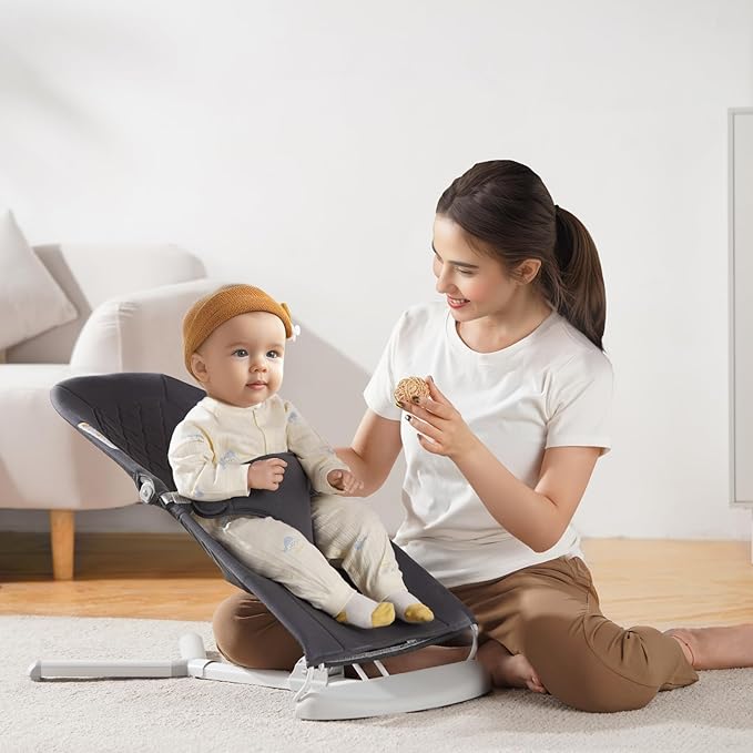 VEVOR Baby Bouncer, Folding Bouncer Seat for Babies 0-9 Months, Portable Baby Bouncer Seat with 2 Reclining Angles, 3-Point Harness & Carrying Bag, Ideal for Indoors Outdoors, Dark Gray