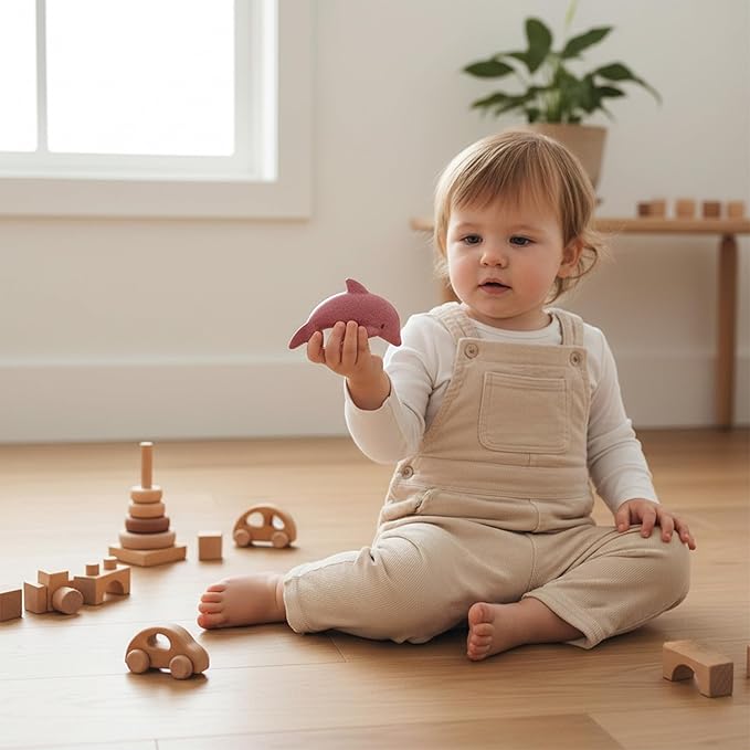 PlanToys® Wooden Dolphin Figurine | Montessori Inspired Toy for Imaginative and Creative Play | Eco Friendly Ocean Animal Figure for Bath and Water Play