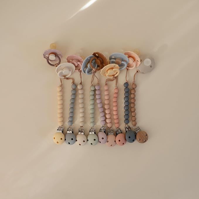 mushie 100% Silicone Baby Pacifier Clip BPA Free | Hera (Tradewinds)