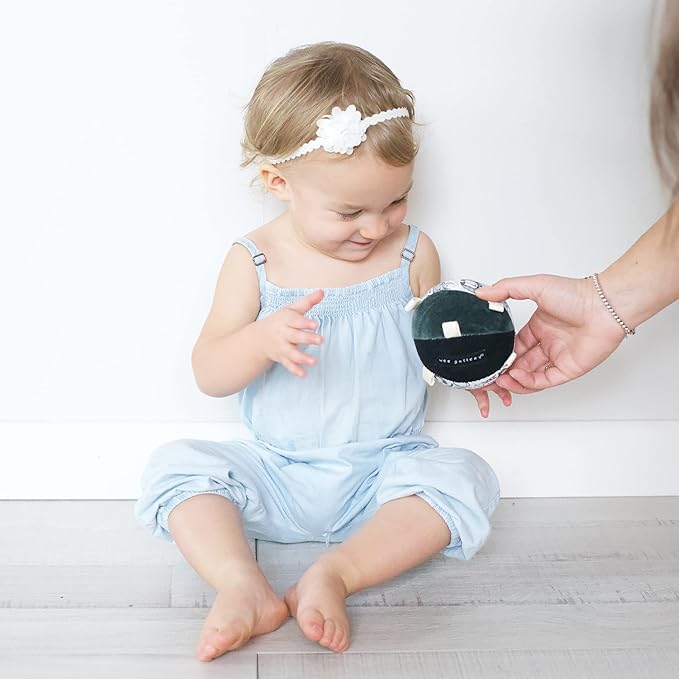 Wee Gallery Taggy Ball with Rattle, Soft Sensory Baby Toy, Sensory Ball with Organic Cotton Fabric, Little Tags & Gentle Rattle for Tummy Time, Grasping & Developmental Play, Wild