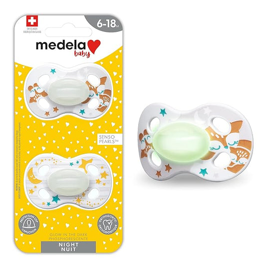 Medela Baby Pacifier | Night - Glow in The Dark | 6-18 Months | 2-Count | Lightweight | BPA-Free | Foxes and Moon with Stars
