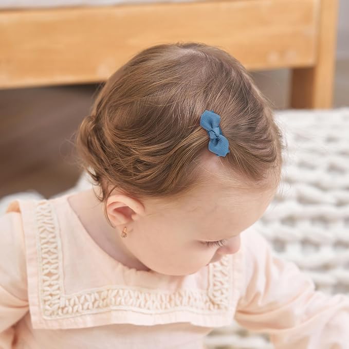 choicbaby 50pcs Baby Hair Bow Clips 1.4" Tiny Grosgrain Ribbon with Fully Lined Alligator Clips Small Toddler Bow Hair Accessories for Baby Girls Infant Toddler Kids