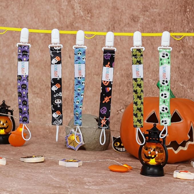 ALVABABY Christmas Pacifier Clips 8 Pack Binky Paci Holder Leashes Teethers 8DBP05-DA