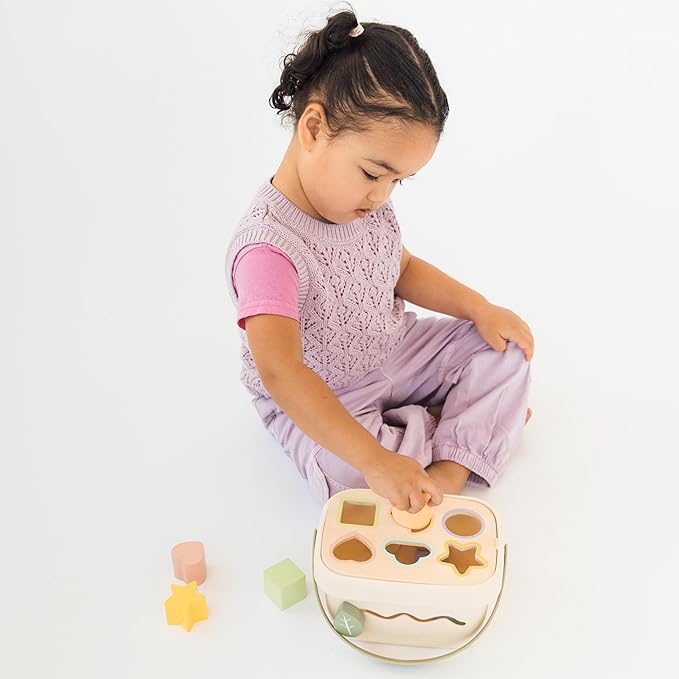 Pearhead Shape Sorter Toy – FSC-Certified Bucket with Carry Handle, 6 Colorful Wooden Blocks, Montessori Fine Motor & Color Recognition, Gender-Neutral Newborn Gift, 1 2 3 Year Old