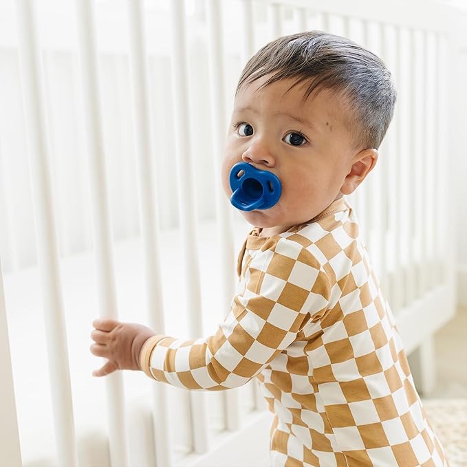 Pacifier – Soft Silicone – 0-36 Months – BPA Free – Natural Latch – Lightweight, Dishwasher Safe – for Newborns, Infants, Toddlers