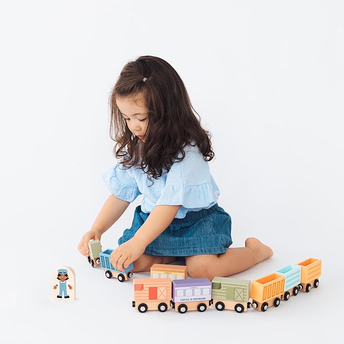 Pearhead Wooden Train Set for Toddlers – 10-Piece Magnetic Train Cars, FSC-Certified Wood, Montessori STEM Toy, Develops Fine Motor Skills, Compatible with Major Brands, Boys and Girls, Ages 2 3 4