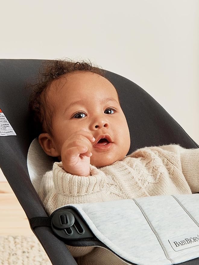 BabyBjörn Bouncer Balance Soft, Woven/Jersey, Dark Gray/Gray | 2-in-1 Adjustable Baby Bouncer Seat and Toddler Chair, Newborn to Toddler (8-29 lbs), 4 Positions, Lightweight & Portable