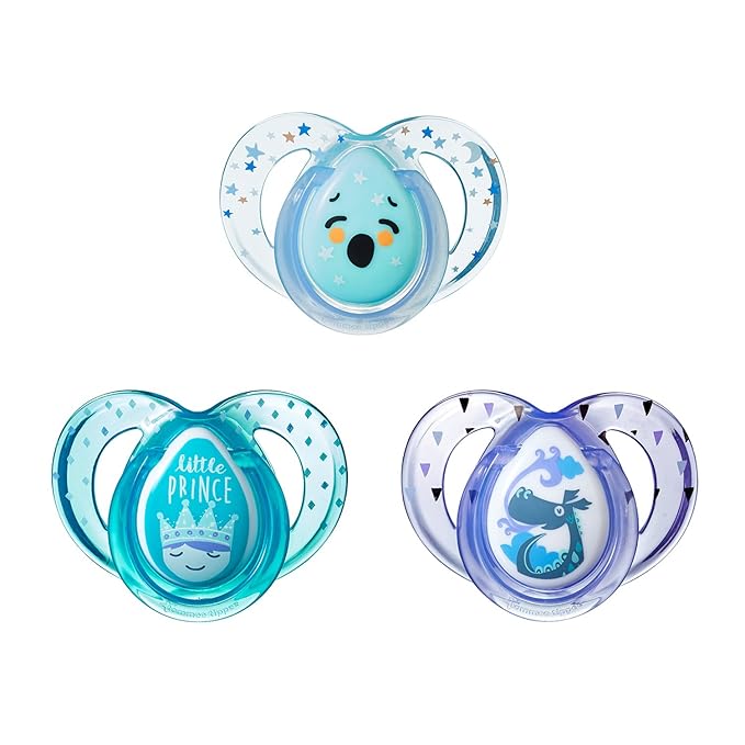 Tommee Tippee Day and Night Pacifier, 6-18 Months, Symmetrical Baglet, BPA-Free Binkies, Colors and Designs May Vary, Pack of 3
