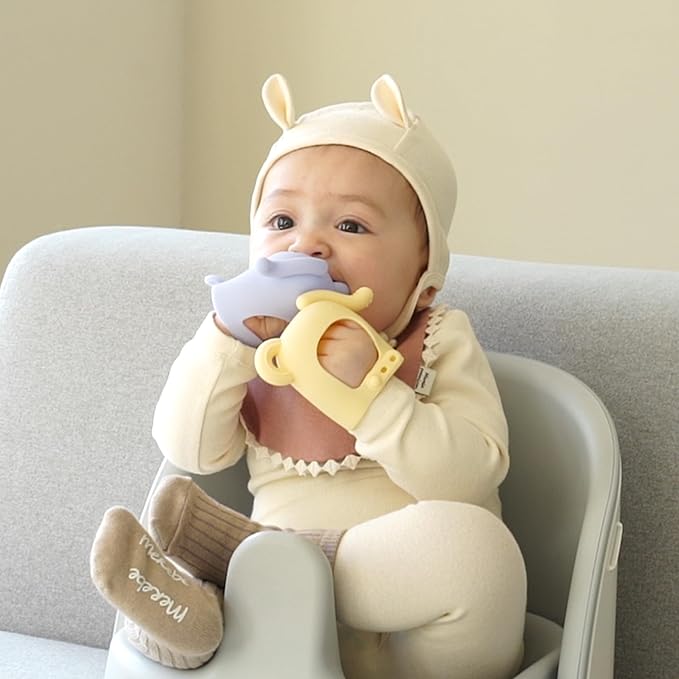 Moyuum Silicone Elephant Grip Hand Teether Toy | Made in Korea, Provides Teething Relief, Wearable Teether is Easy to Hold, Drop Resistant with Adjustable Wrist Strap, Babies 3+ Months, Pink