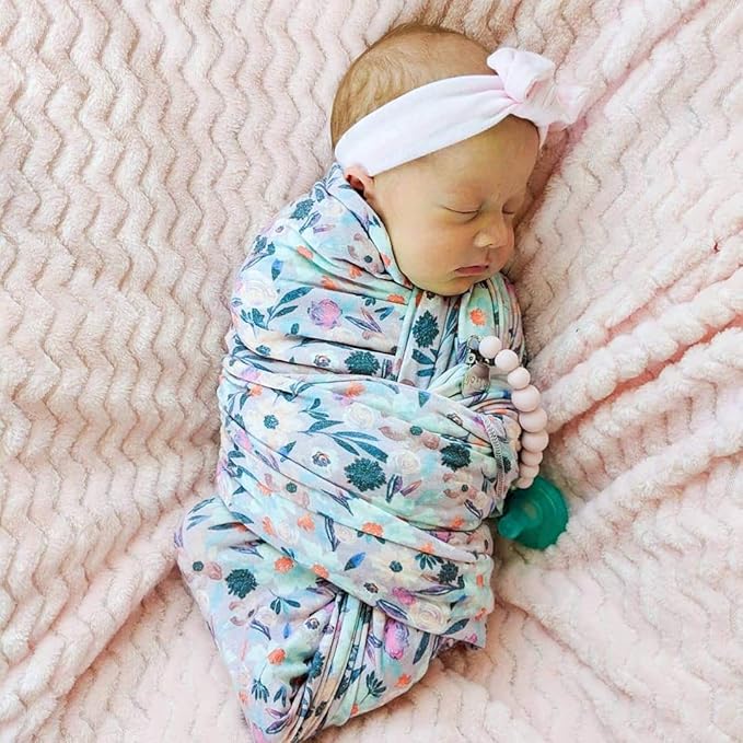 Ali+Oli Silicone Pacifier Clip for Baby (Pink) 100% Food-Grade BPA Free Newborn Pacifier Holder Infant Binky Clip for Baby Boy or Girl