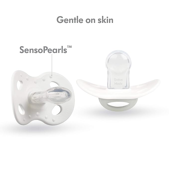 Medela Baby Pacifier | Day and Night Glow in The Dark | 18+ Months | 2-Count, Lightweight | BPA-Free | Supports Natural Suckling | My Love and I Love Mama