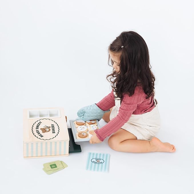 Pearhead Wooden Bakery Montessori Pretend Play Toy Set, 25-Piece Play Food Toy Oven and Cookie Baking Set Developmental Learning Toys, Kitchen Playset for Toddlers Girls and Boys Ages 3+ Years