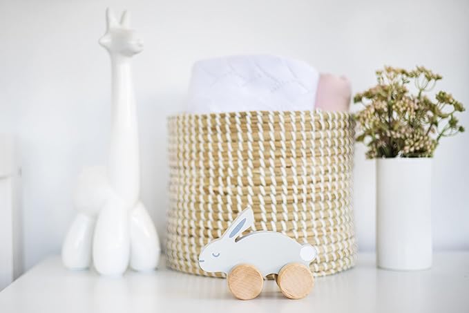 Pearhead Wooden Bunny Pull Along Toy – Montessori Wooden Rabbit Toy, Develops Motor Skills & Hand-Eye Coordination, Nursery Décor, Gender-Neutral First Birthday Gift for Boys and Girls, 1 Year Old+